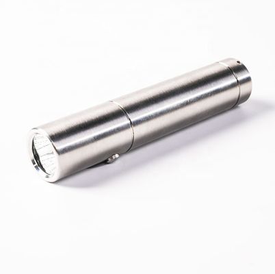 Mua Loại bỏ mụn đầu đen 670 Nm Đèn pin trị liệu bằng ánh sáng đỏ 660nm 850nm sản xuất trực tuyến